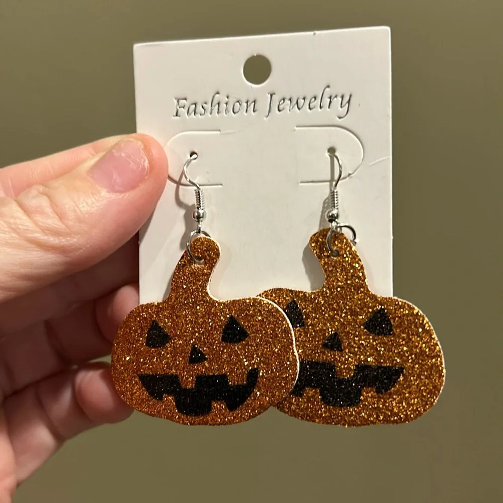 NWT Glitter Pumpkin Earrings - Picture 1 of 1